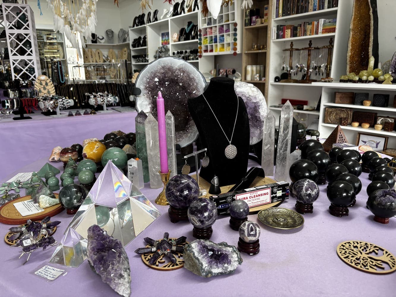 Collection de pierres et cristaux de L'arche des anges